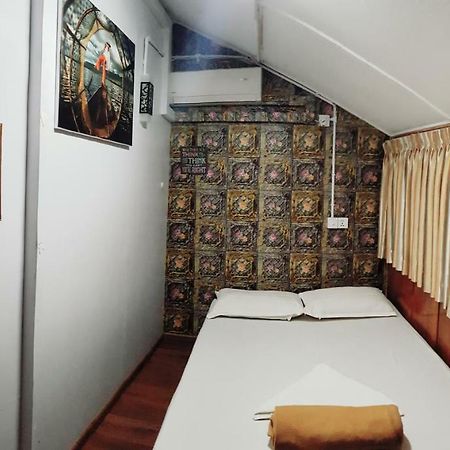 Hostel He-O Янгон Екстериор снимка